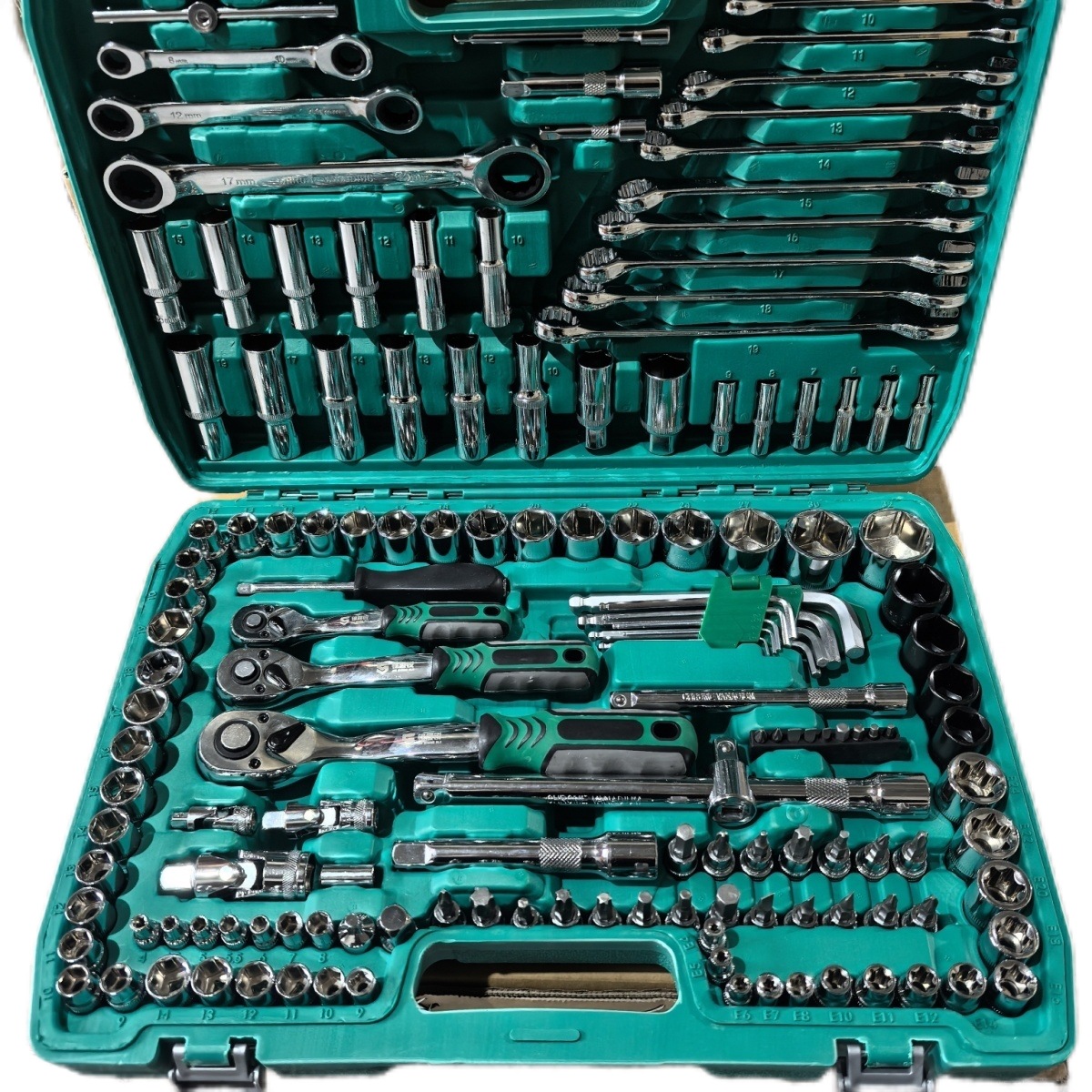 European Quality 216-Piece Auto Repair Tool Set Socket Wrench Combination Car Repair Kit Complete Wrench Set