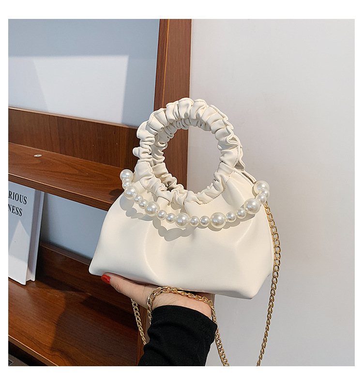 Wholesale Pleated Pearl Chain Solid Color Handbag Nihaojewelry display picture 96