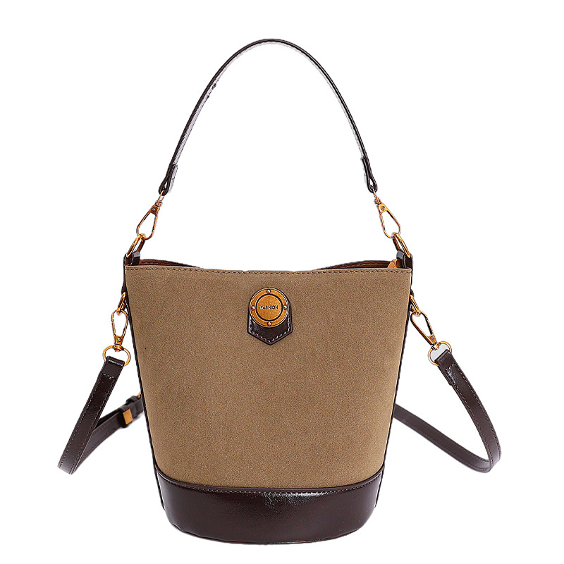 Otoño y invierno retro gaúster bolso portátil de balde de agua 2025 nuevo estilo de alta sensación bolso de hombro bolso de brazo bolso de mujer