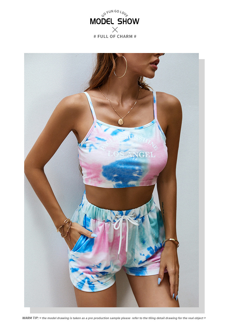 Set sportivi con pantaloncini con bretelle casual tie-dye_voghion.com