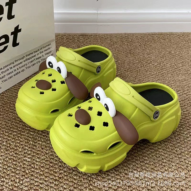 Милые мультяшные CROCS дамские 2024 летние с толстой подошвой, высота, двойное использование Baotou сандалии