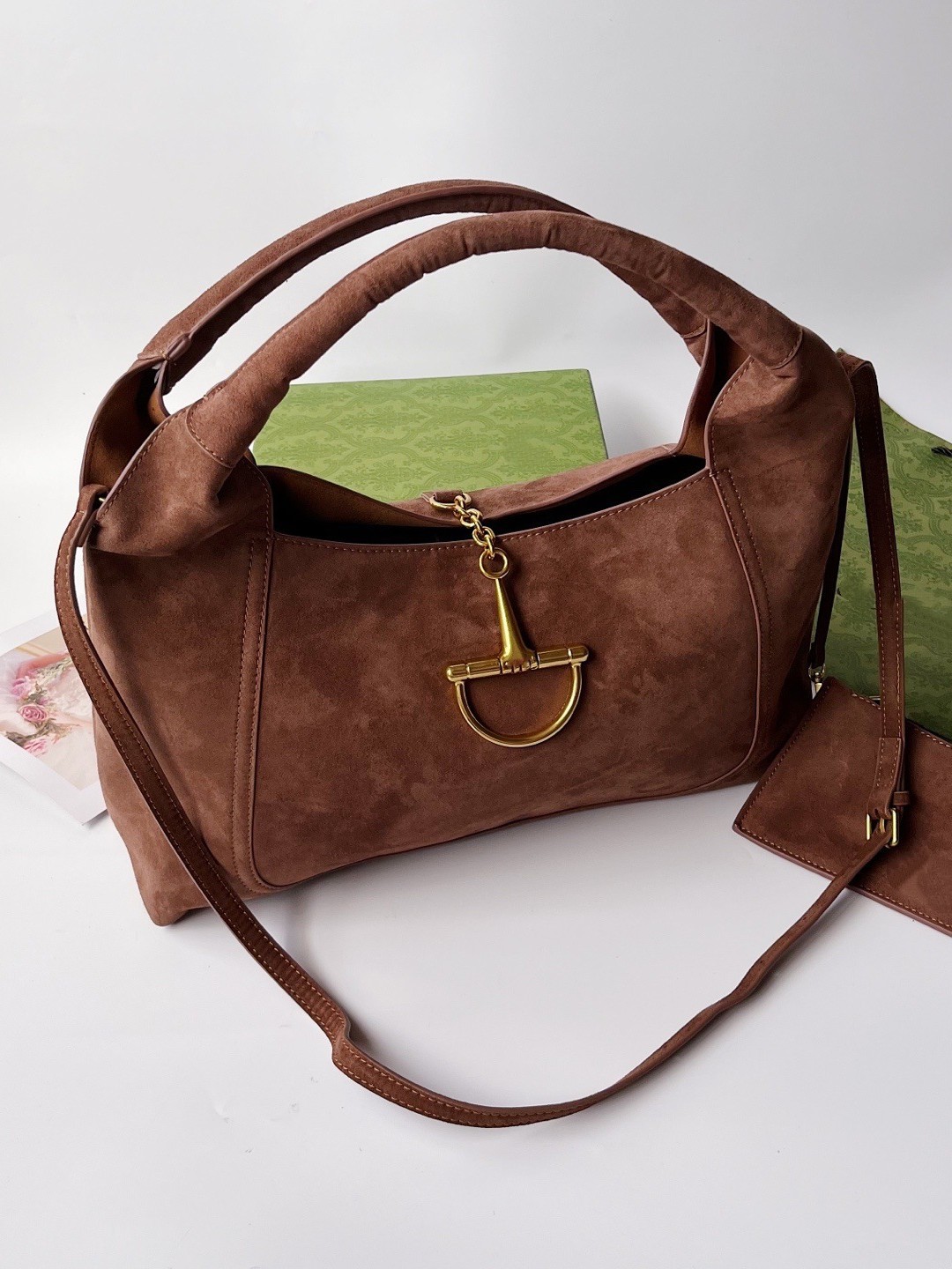 Böyük Tutumlu Süet Dəri Çanta - Horsebit Tote Model