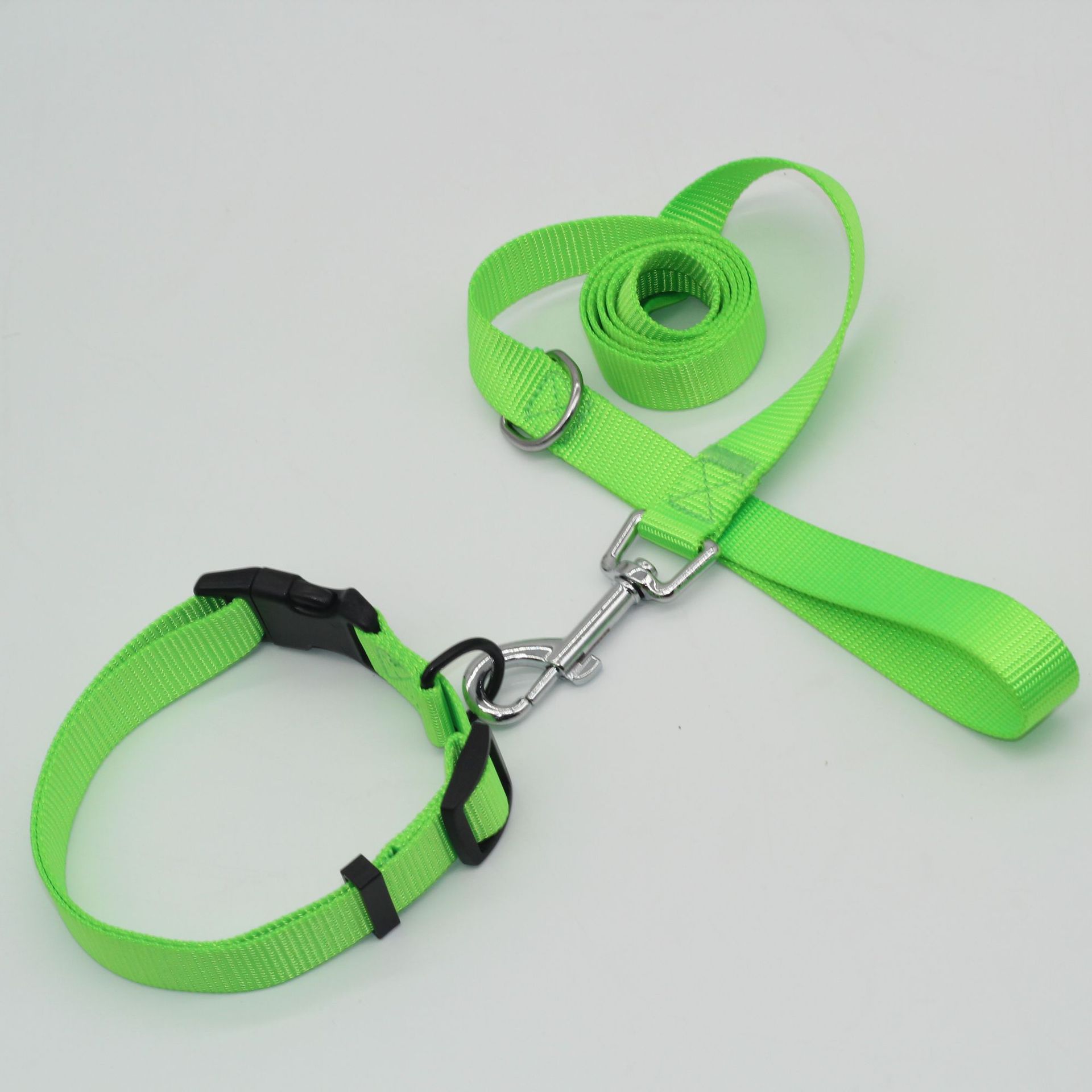 Correa de pecho para mascotas dedicada transfronteriza a prueba de explosiones perro grande transpirable reflexivo pecho trasero perro caminando cuerda fábrica al por mayor