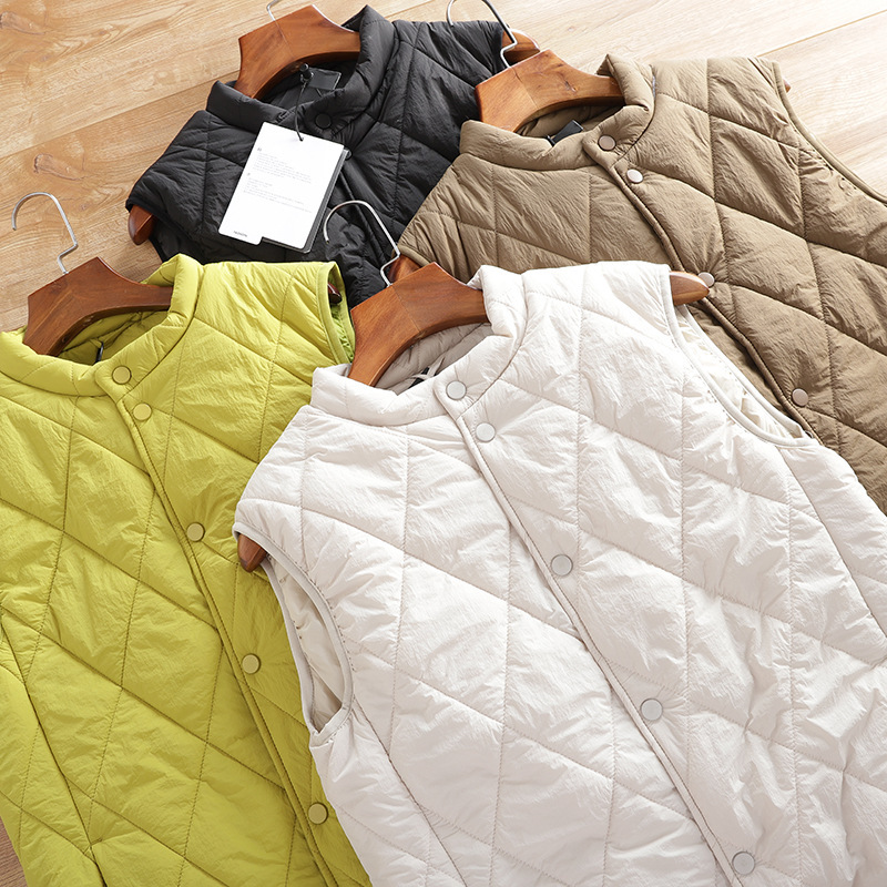 Japanese retro! Light, windproof and warm! Autumn and winter men and women solid color stand collar quilted cotton vest YH