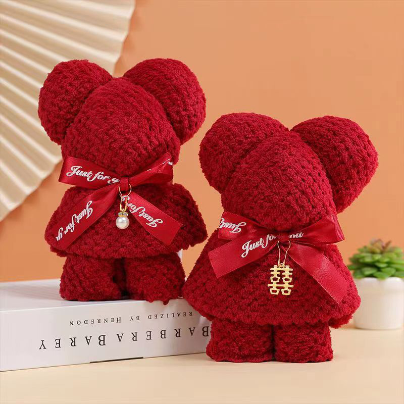 Wholesale Little Bear Towel Gift Bag Red Gift Handbag Coral Fleece Square Scarf Birthday Wedding Guest Gift Towel