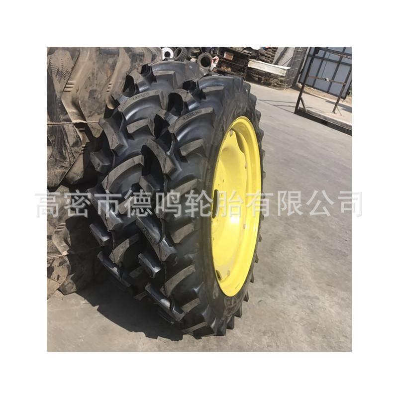 Suministro de neumático agrícola espiga 12.4-38 neumático de tractor 12.4-28