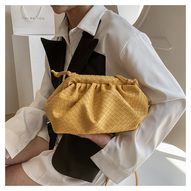 New Small Bag Female Bag 2021 Spring And Summer New Fashion Small Square Bag Shoulder Bag display picture 2