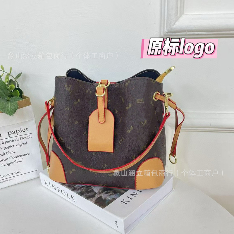2025新款樱桃水桶女士手提包包百搭单肩斜挎包老花烧麦包外贸批发|undefined