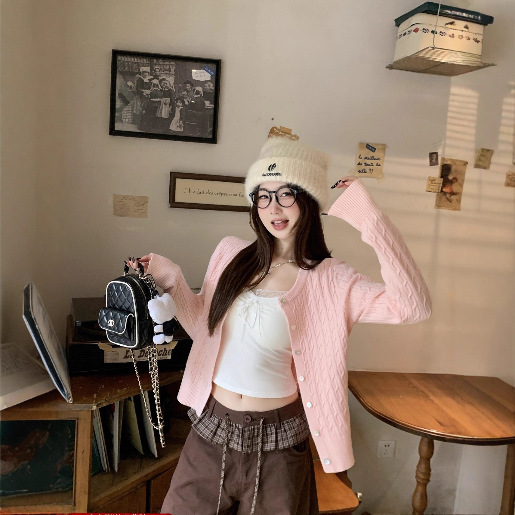 Pink Cardigan Women 2025 New Knitted Unique Beautiful Early Autumn Top Retro Twist Sweater Jacket
