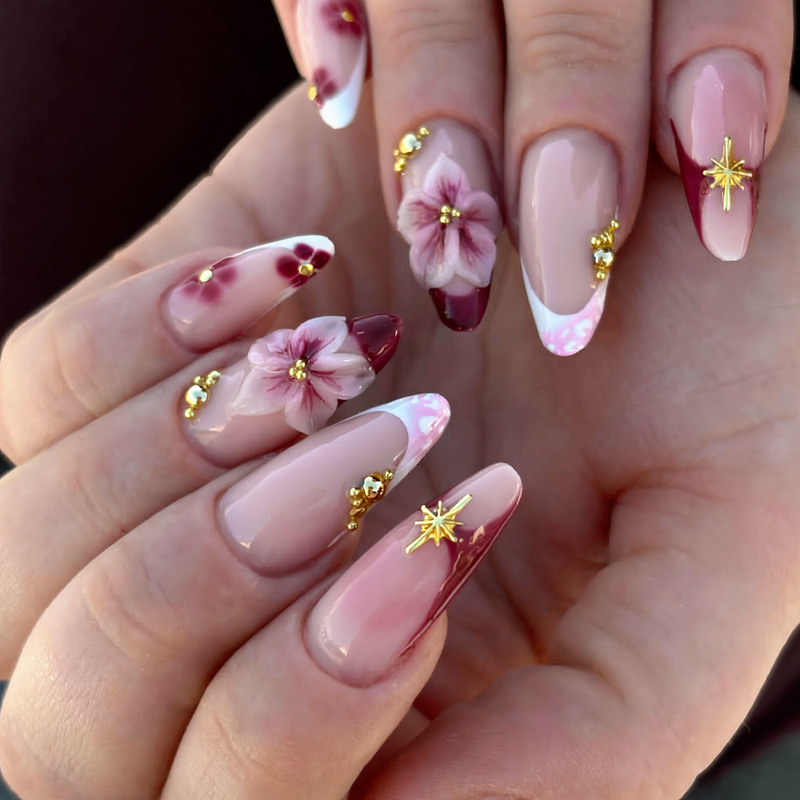 30 Pieces of Almond-Shaped Wearable Nails with French Leopard Print Flower Designs, Featuring 3D Rhinestones, Gydm