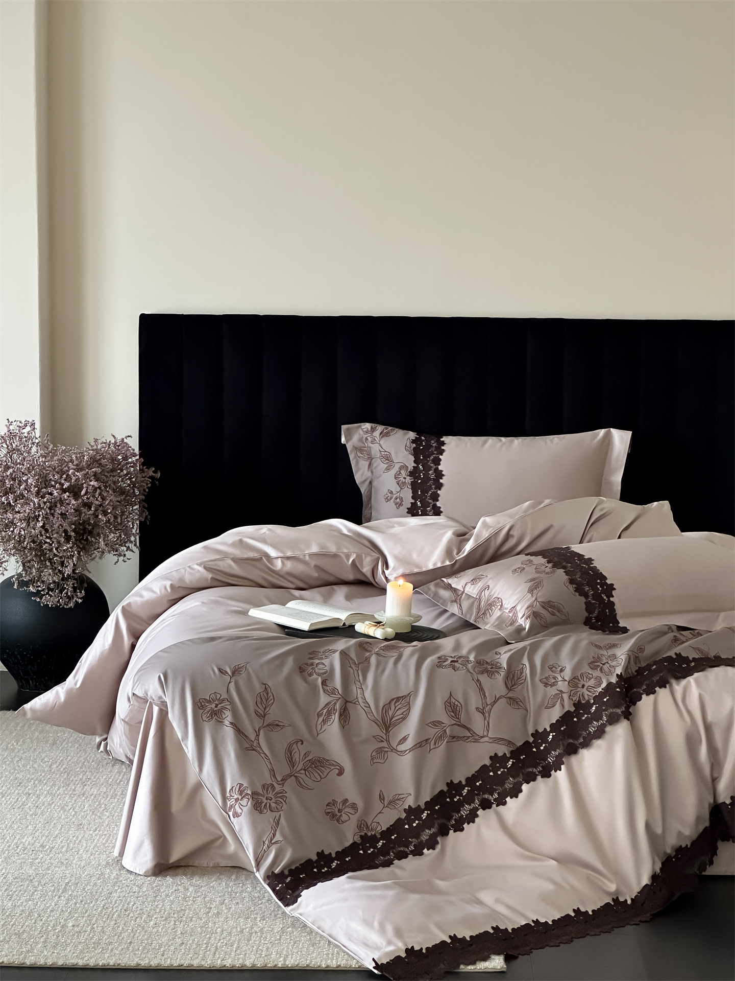 Nordic Vintage Four Piece Bedding Set Romantic Luxury Duvet Cover_voghion.com