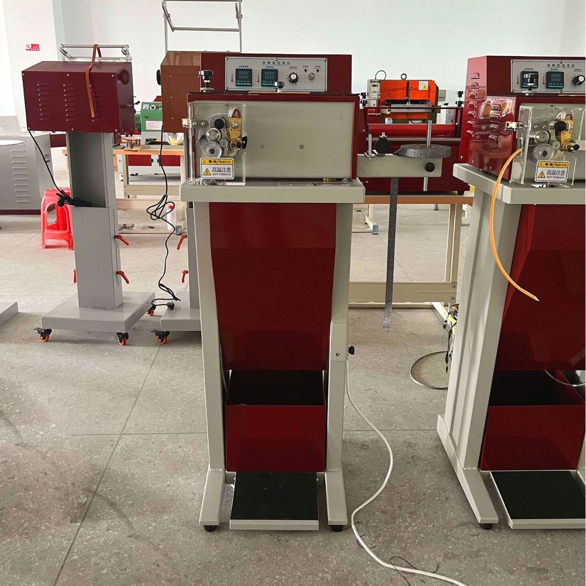 热熔胶包骨机｜管条机｜骨条机｜锯齿条机 02