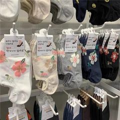 Different sister Korean Dongdaemun women's socks sweet flowers invisible boat socks shallow mouth short socks cute socks