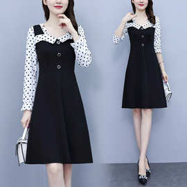 气质洋气时尚连衣裙2024秋季新款胖mm波点喇叭袖拼接长袖大码裙子