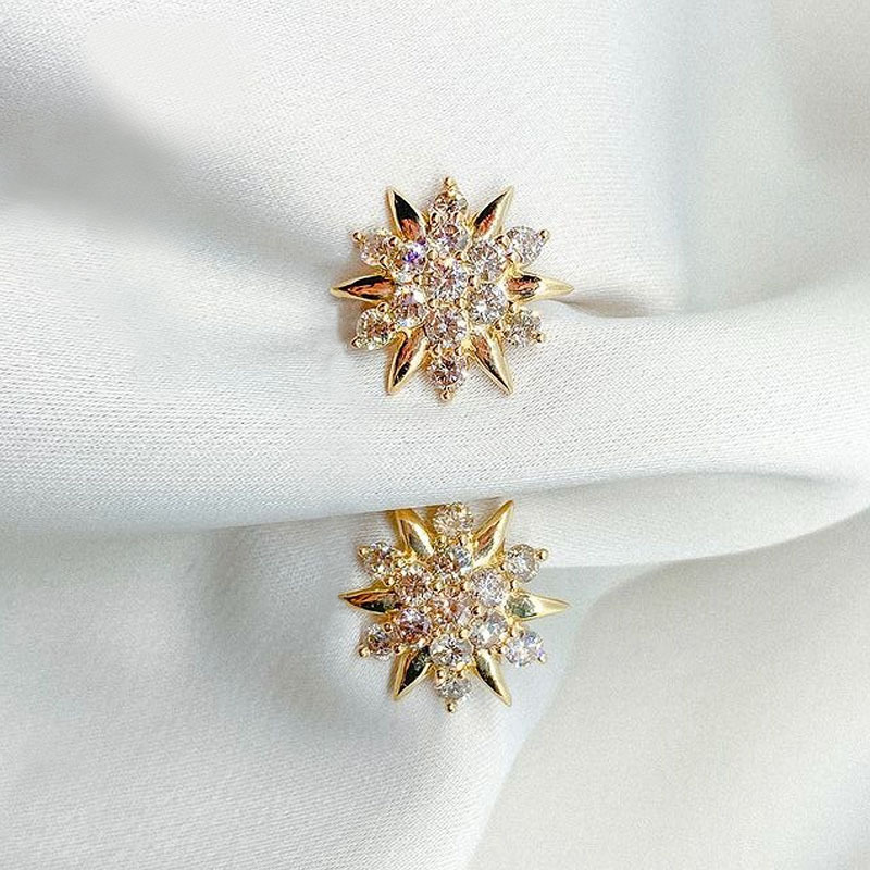 Copper Material Snowflake Pattern Fashion Snowflake Copper Ear Studs Inlay Zircon Copper Earrings