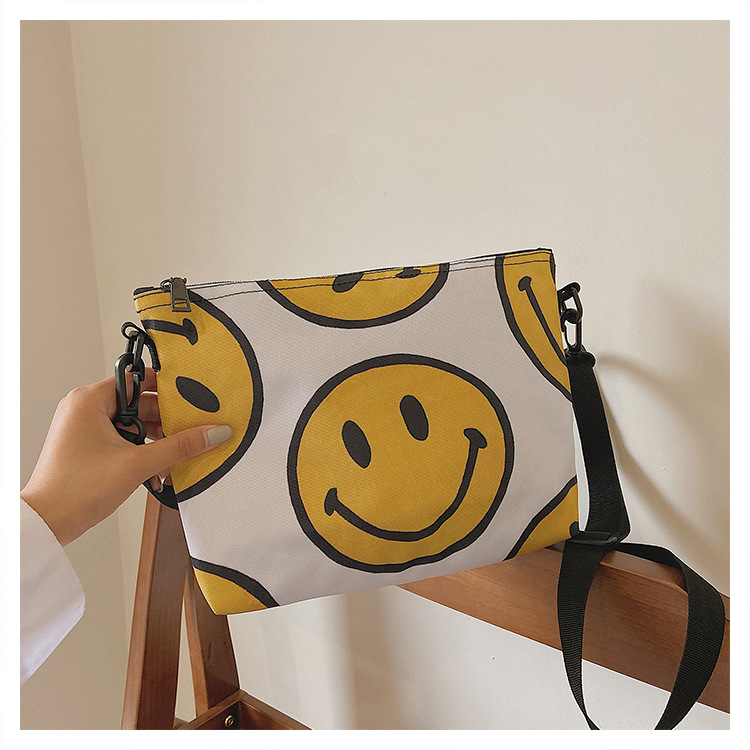 Großhandel Große Kapazität Smiley-muster Schulter Canvas Tasche Nihaojewelry display picture 22