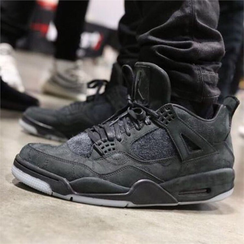 Aj4 X Kaws Black Suede Cool Gray Men's and Women's Casual Combat Basketball Shoes Couple Shoes Second Generation Aj4 X Kaws Black Suede Cool Gray Men's and Women's Casual Combat Basketball Shoes Couple Shoes Second Generation