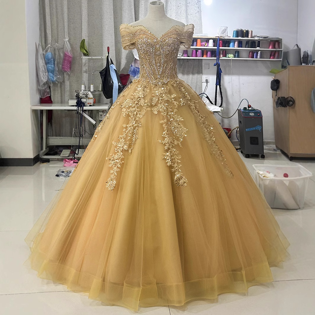 European and American Foreign Trade Bridal Wedding Dress for Women 2026, Heavy Lace Ball Gown Performance Dress, Off-Shoulder Puffy Skirt for Adults