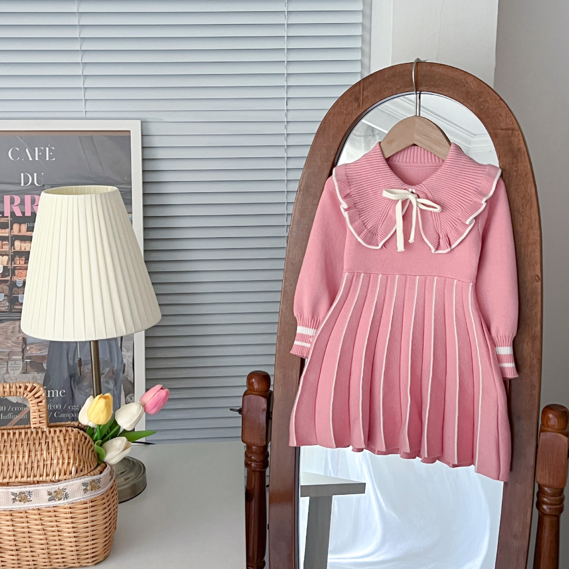 JINYONG Moda lavorata a maglia per ragazze Nuovo colletto ribaltabile Abito da principessa Gonna maglione per bambini occidentale Alla moda_voghion.com