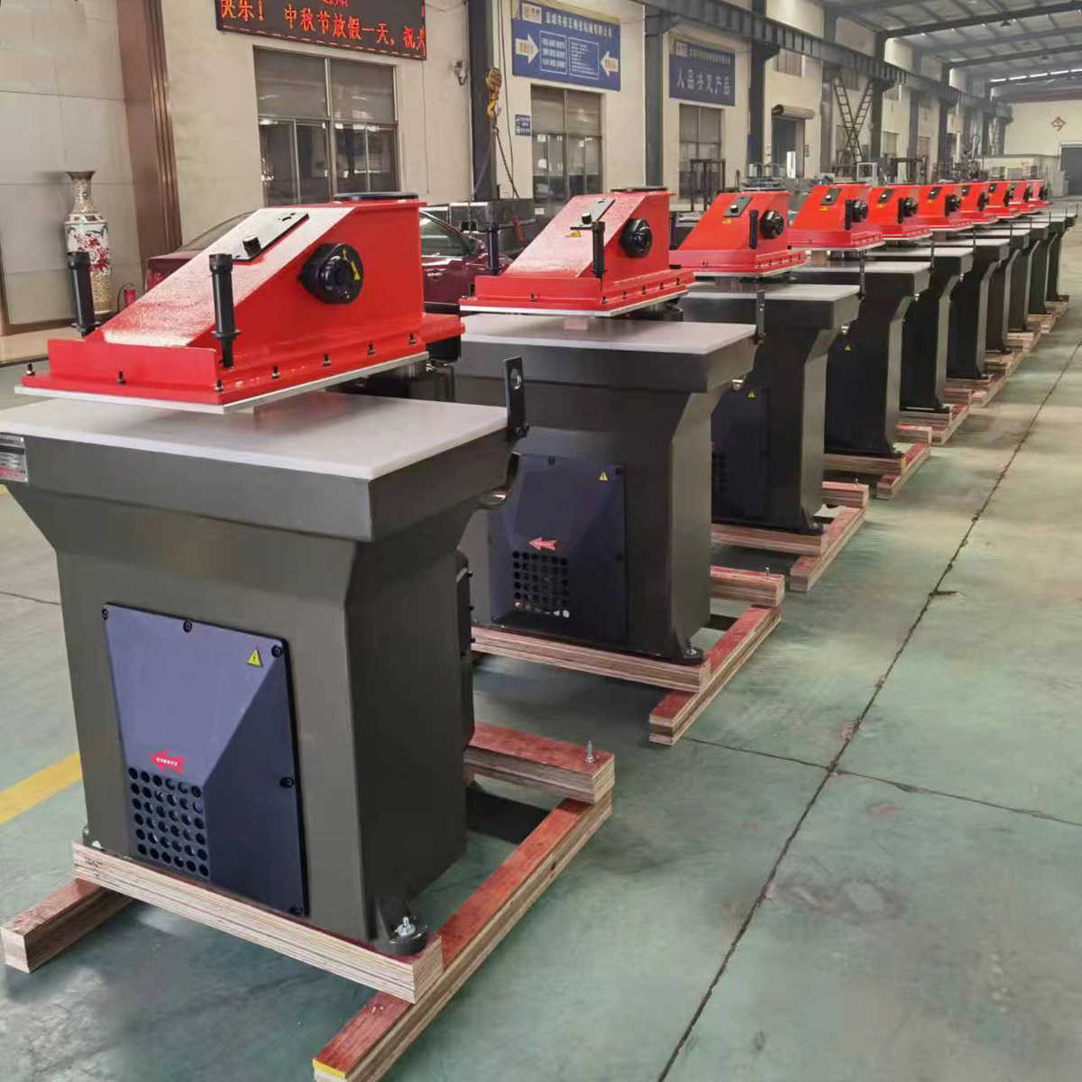 �㶫����ֱ��Һѹҡ�۲öϻ����ϻ����ҳ崲Ь������