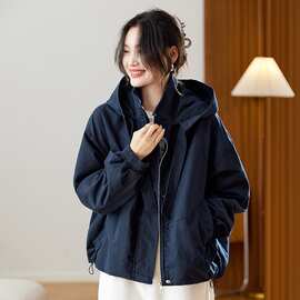 2025秋冬新款时尚通勤风连帽短款外套女宽松休闲百搭显瘦棉服夹克
