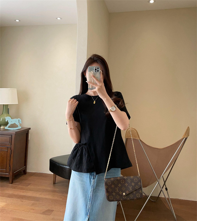 Design sense: Unconventional irregular hollowed-out embroidery patchwork hem, loose short-sleeved T-shirt for women, Spring/Summer 2025 G032206 pic 11