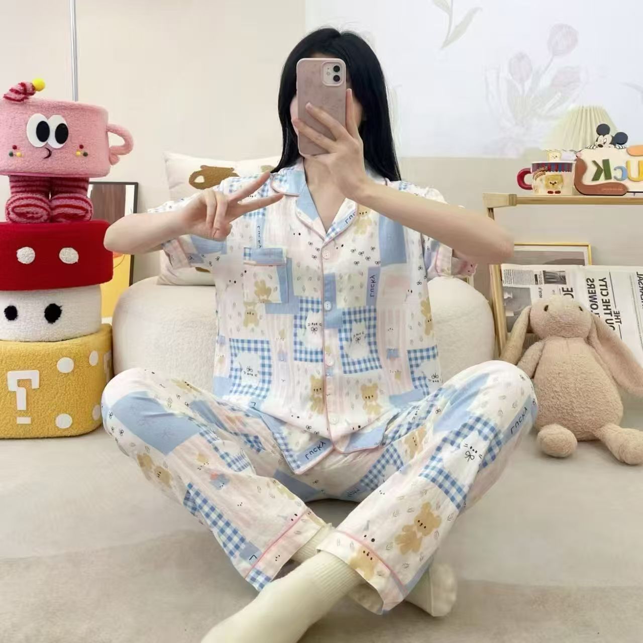 Al por mayor transfronterizo 2026 verano nuevo algodón nublado pantalones de manga corta pijama cardigans con solapa dibujos animados oso ropa para el hogar