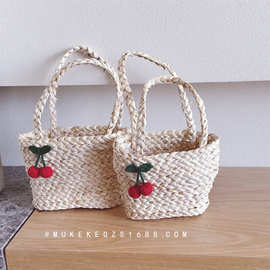 拍照神器儿童草编包包 个性露营女童宝宝凹造型樱桃手工手提包