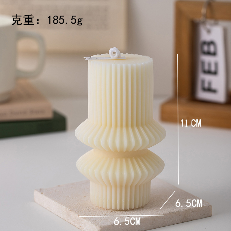 北欧風芸術アロマキャンドル卸売り家庭用創意アロマお土産の幾何学的な形のキャンドルの置物が国境を越えています。|undefined