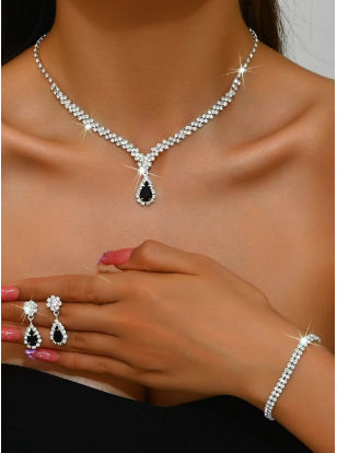 Diamond drop black diamond three-piece set