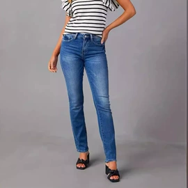 女式牛仔裤;女士短裤;女士牛仔外套