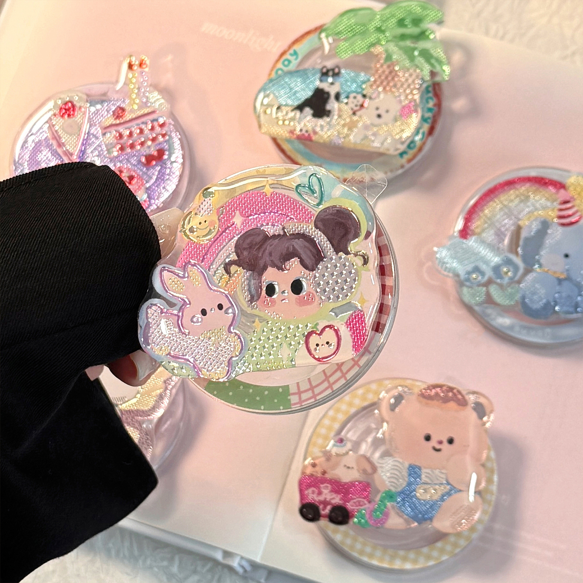 Ilustración de color de oro de lipa Magsafe succión de soporte personalidad caricatura de airbag portátil portátil