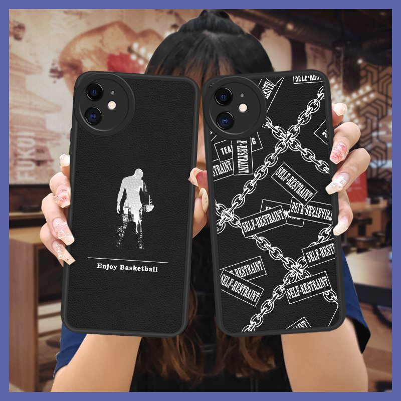 Suitable for iPhone phone case men and women dustproof new raised lens protection cartoon lambskin anime