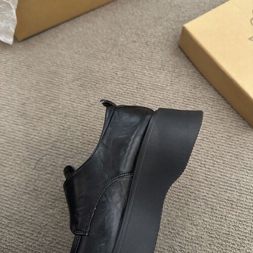 2025 Spring Black Thick Sole Small Leather Pump Slip-On Versatile Single Shoes Retro British Style Loafers for Women