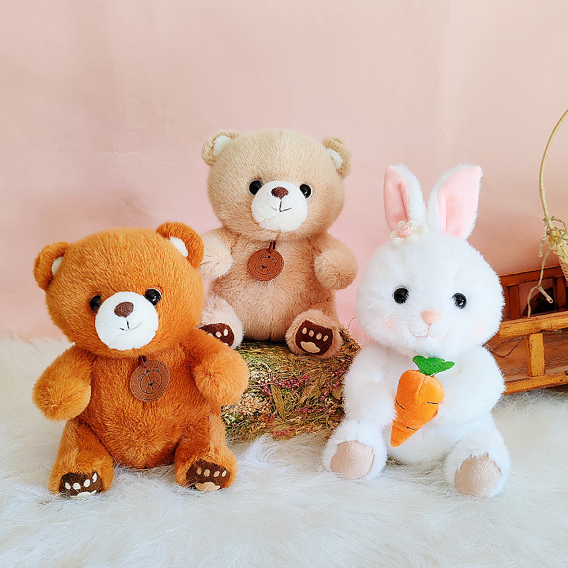 Linda mascota muñeca animal oso de peluche conejo de zanahoria panda juguete de peluche muñeca de compañía para niños mesa con muñeca