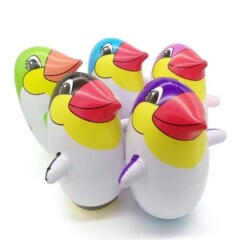 メーカー卸売新型子供動物インフレータブルペンギンpvcインフレータブル玩具漫画タンブラー玩具卸売り