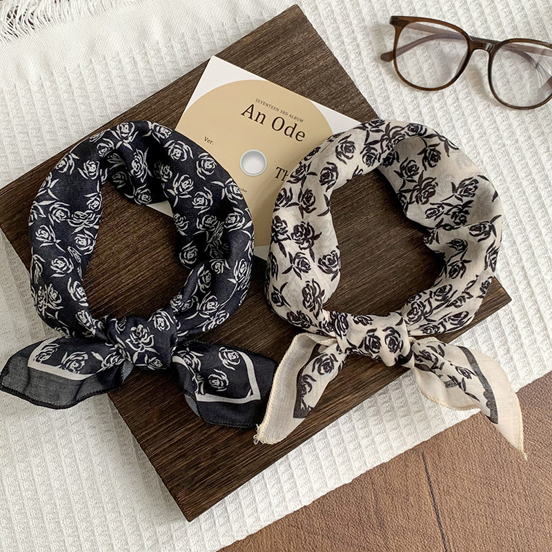 55 bufanda de seda de algodón y lino, bufanda cuadrada pequeña con cuello, nuevo estilo, bufanda de temperamento de todo fósforo literario coreano, bufanda, diadema pastoral femenina de verano