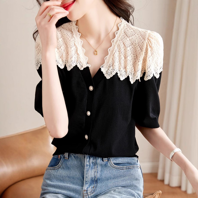 High-end French Retro Lace Stitching Top Women's Summer Design Sense Niche Elegant Black Short-sleeved Shirt Trendy