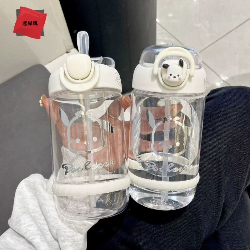 High quality plastic handheld capacious cute shatterproof glass with glass, simple and elegant design