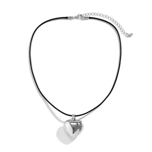 European and American cross-border jewelry, versatile popular heart geometric necklace, simple mirror three-dimensional heart-shaped pendant necklace for women