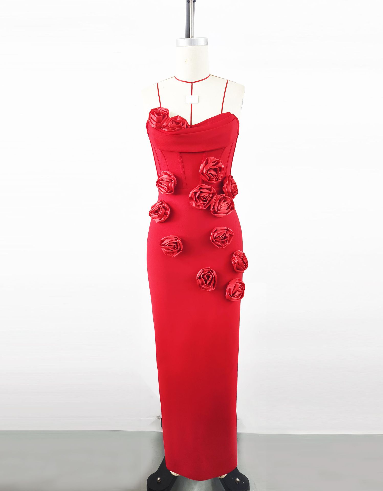 Ropa de mujer europea y americana transfronteriza, vestido de dama de honor floral blanco estilo francés, vestido de novia de lujo ligero de alta gama para mujer, vestido de cumpleaños de alta gama.