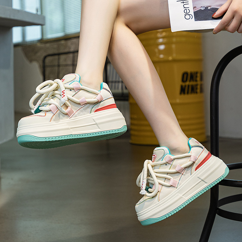 Nische Brot Schuhe Frauen 2023 Neue Candy Farbe Mode Sport Und Freizeit Schuhe Dicken Boden Nicht-Slip Skateboard Schuhe frauen Schuhe_voghion.com