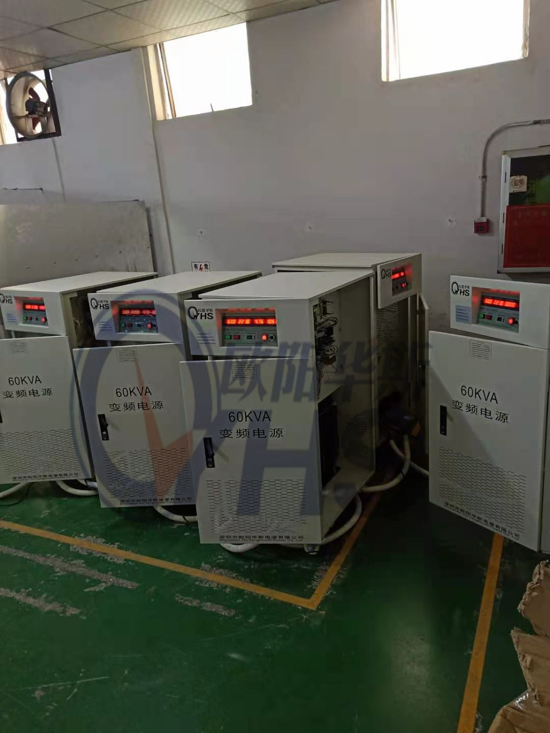 ŷ����˹��̨60KVA��Ƶ��Դ���ڽ����ϻ������У����220V 60HZ