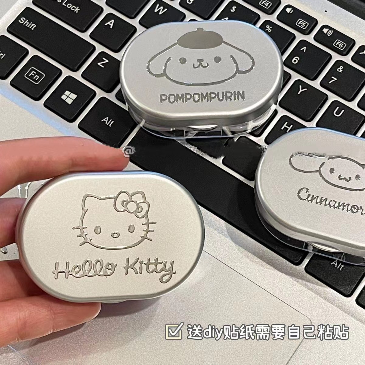 Sanrio peine portátil con colgante mini diente suave portátil plegable estudiante bangs peine