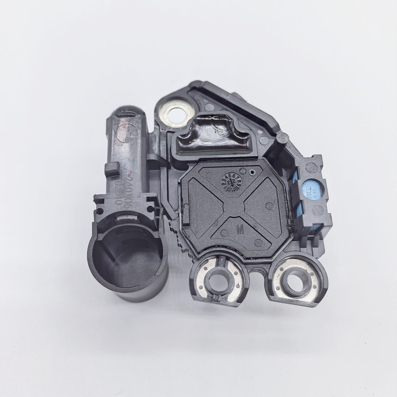 Generator Regulator Wholesale Suitable for Golf Sagitar Polo Skoda Octavia Valeo Original Voltage Stabilizer