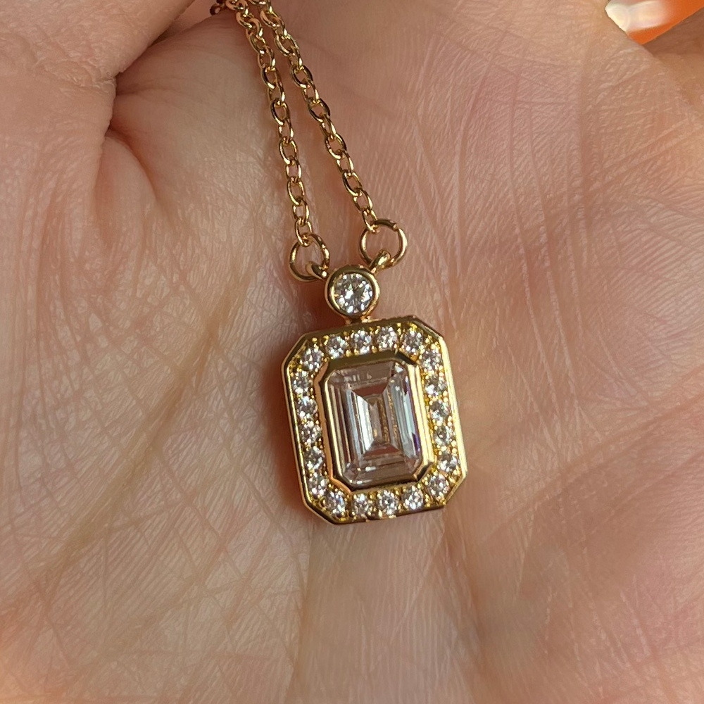 Rectangle, Perfume Bottle Pattern Copper Simple Style Shiny Inlay Rectangle Perfume Bottle Zircon Pendant Necklace