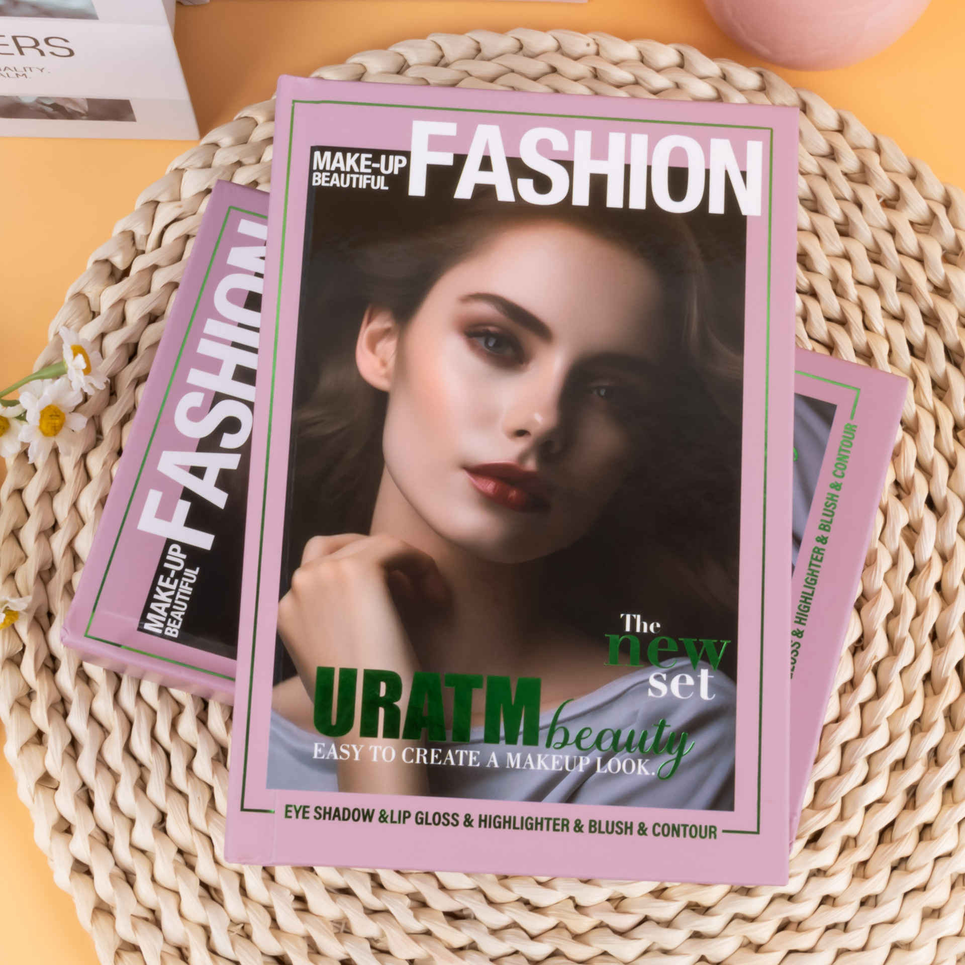 Cross-border bestseller: 67-color makeup palette, five-layer flip book eyeshadow palette, matte pearlescent blush, contour and highlight in one piece undefined