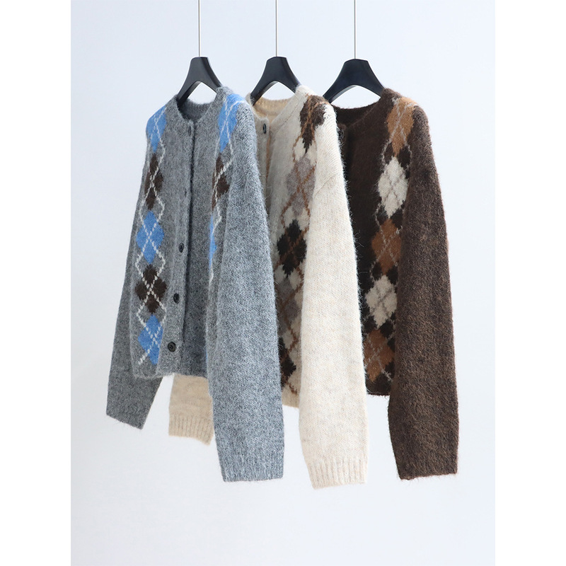 Retro Preppy Quilted Jacquard Knitwear Cardigan Soft Waxy Thick Knitwear Jacket 2025 Round Neck Wool Top