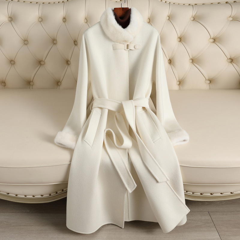 High-End Cashmere Coat for Women, Long Style, 2026 Autumn and Winter New Model, Mink Collar, Luxurious Woolen Coat