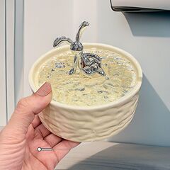 クリエイティブ灰皿高級感セラミック灰皿蓋付き飛灰防止家庭用リビングルーム軽贅沢高颜値insクリーム
